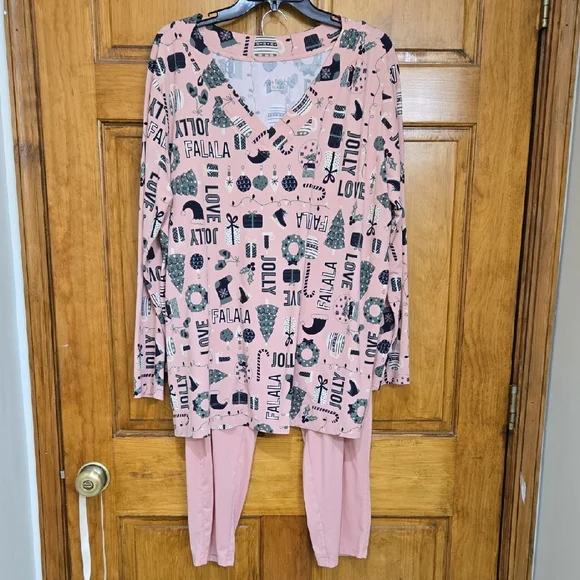 AnyBody Pink Holiday Print Pajama Set - Picture 1 of 7